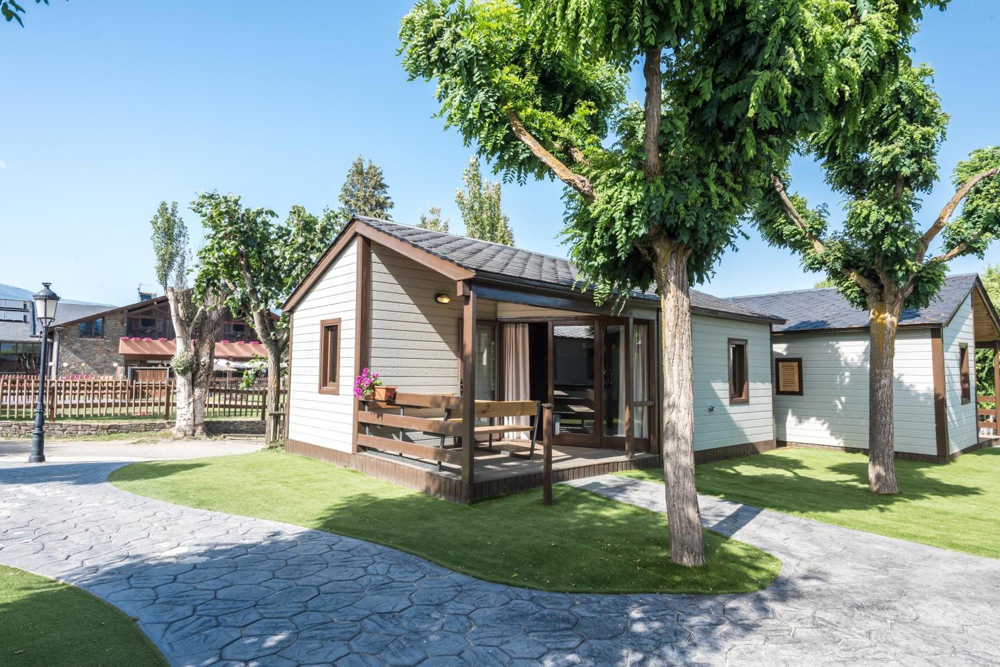 Bungalows Stel-Puigcerda Ngoại thất bức ảnh