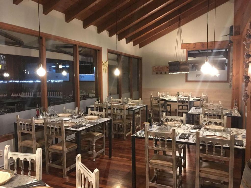 Bungalows Stel-Puigcerda Ngoại thất bức ảnh